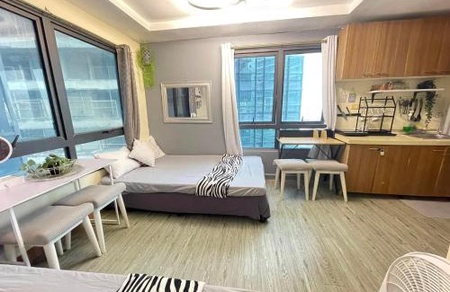 Ortigas Center Apartment | ADB Avenue Tower GOOD FOR 5 PAX