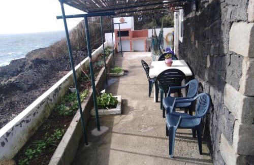 Angra do Heroismo House | Adega Ilhéu