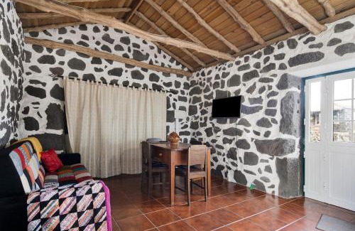 Bandeiras House | Adega Maciel