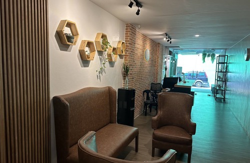 Singkamas Hotel | Aden Hotel