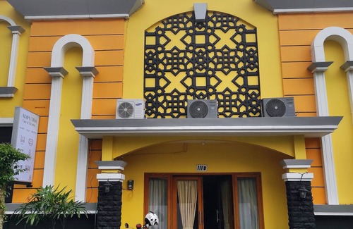 Yogyakarta House | Adiputra Guesthouse near Tugu Malioboro