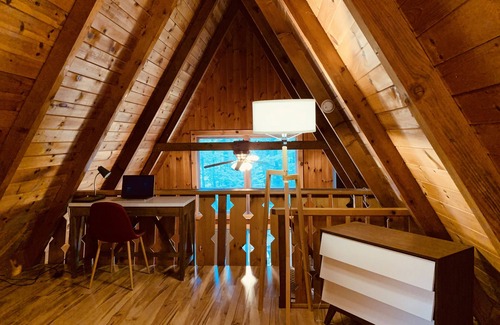 Jay House | Adirondack A-frame Cabin across from Lake