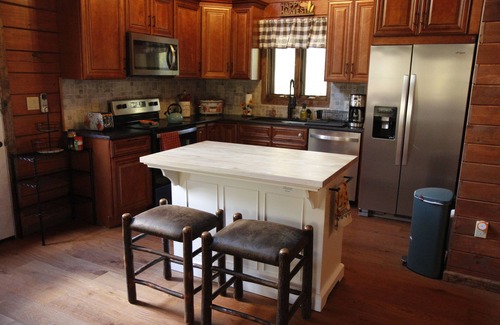 Jay Cabin | Adirondack Farmhouse - Newly built Luxury Cabin
