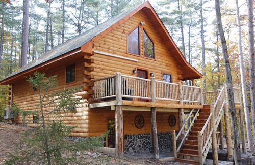 Jay Cabin | Adirondack Farmhouse - Newly built Luxury Cabin