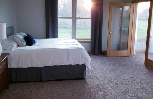 Middlebury Apartment | Adjoining apts - main & 2nd level