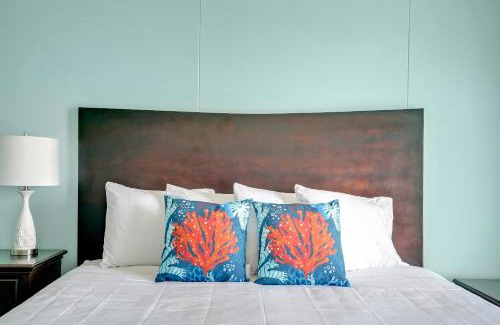 Kure Beach Hotel | Admiral's Quarters
