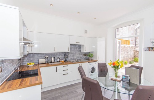 Plymouth Apartment | Admiralty street by Pureserviced