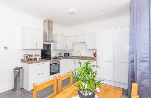 Plymouth Apartment | Admiralty street by Pureserviced