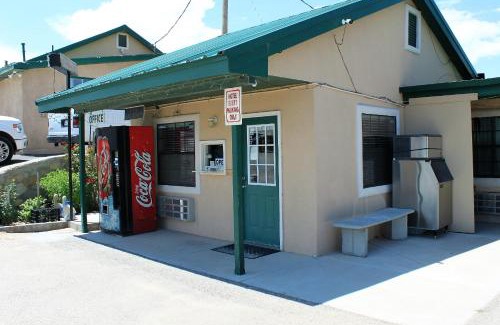 Clint Hotel | Adobe Inn Motel