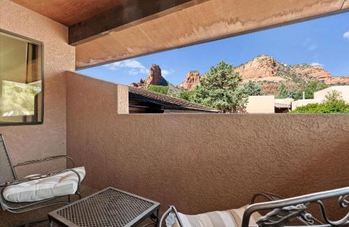 Oak Creek Hotel | Adobe Village Studio Suite- Country condo