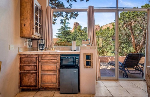 Oak Creek Villa | Adobe Village Villa With Private Patio - Sunset 1 Bedroom Villa by RedAwning