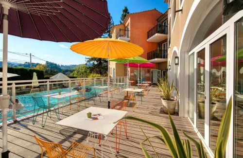 Mougins Apartment | Adonis Mougins