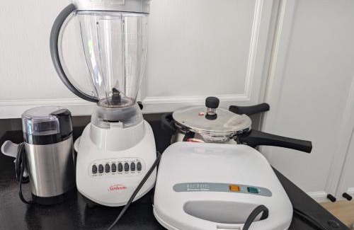 Amherstview House | Adorable 4 bed,3 bath house