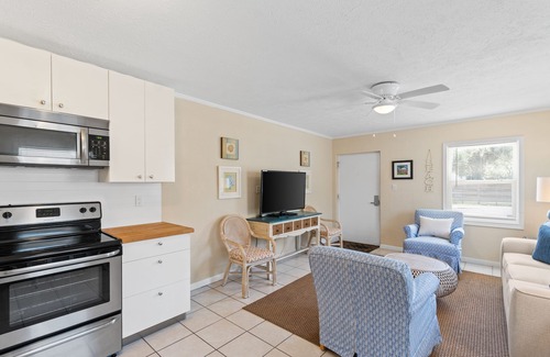 Laguna Beach Estates Condo | Adorable Beach Cottages in Panama City Beach by Panhandle Getaways