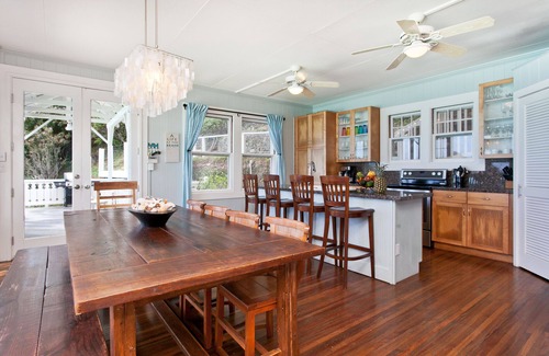 Lanikai House | Adorable Beachfront Home Located on Secluded White Sand Beach!