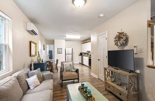 Northeast Virginia Beach Cottage | Adorable Chesapeake Bay Beach Cottage B Just 1 Block from the Sand!