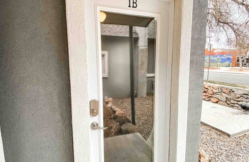 East Colorado Springs Apartment | Adorable Guest Suite | central-trendy neighborhood