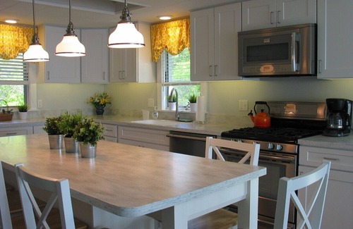 Pemaquid Point Cottage | Adorable Oceanfront Cottage On Pemaquid Point