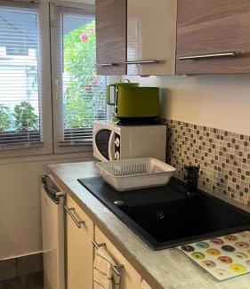 Aubervilliers Apartment | Adorable studio 20m2