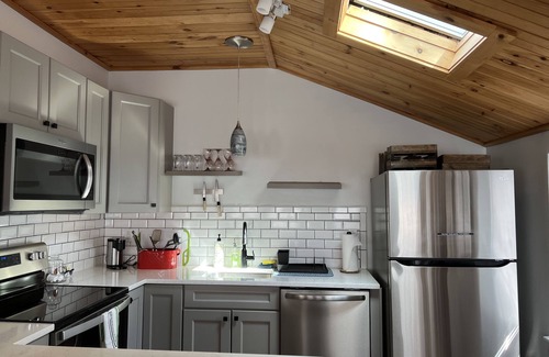 Gilford Cottage | Adorable, super cozy cottage with Lake Winnipesaukee views, 2 miles to Skiing!