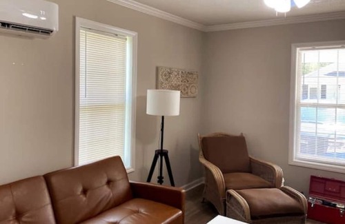 Kannapolis House | Adorable Updated 1 Bedroom- Duplex Style Home