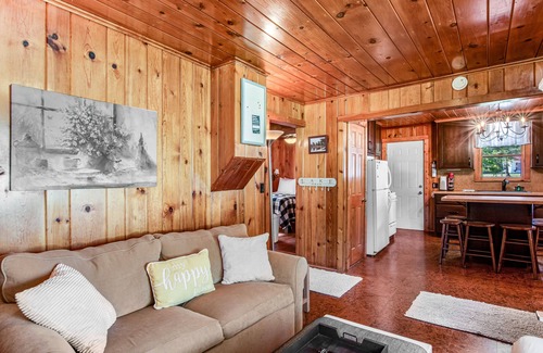 Phelps Cabin | Adorable waterfront cabin with free WiFi, furnished porch, two kayaks & dock