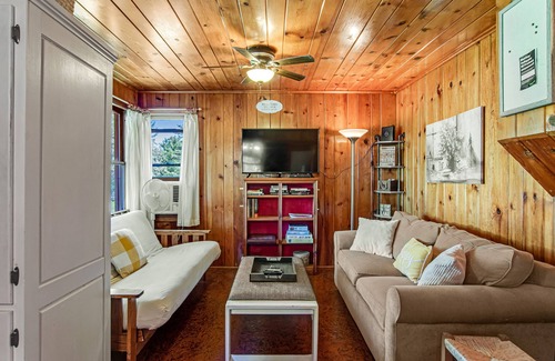 Phelps Cabin | Adorable waterfront cabin with free WiFi, furnished porch, two kayaks & dock