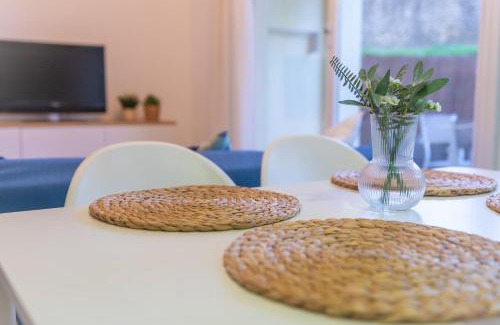 Los Canos de Meca Apartment | Adosado con Piscina, Garaje, Jardín y Playa