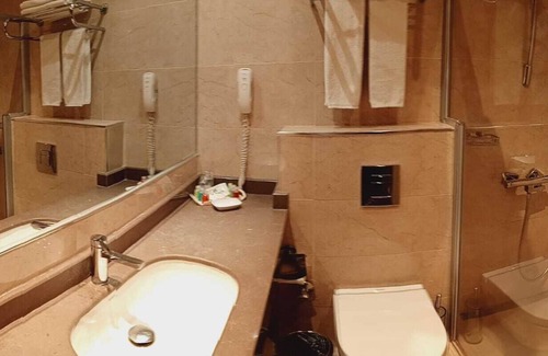 Nilufer Hotel | Adranos Hotel