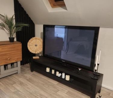 Moneymore Apartment | ADULT ONLY relax escape apartment hottub