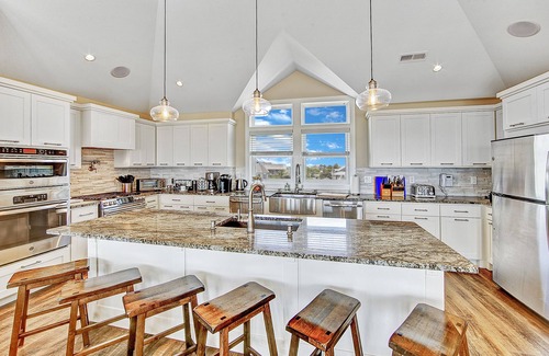 Salvo House | Advance Book Special—Oceanfront 6B/6.5B, Elevator, Salt Pool, Hot Tub, Rec Room