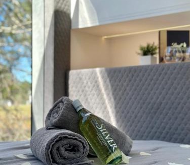 Wedgefield House | Advanced 3D Printed MicroHouse w Panoramic Glass