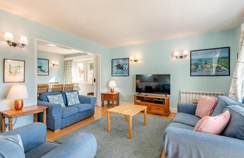 West Lulworth House | Advantage Point