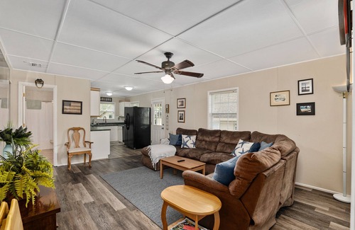 Fort McCoy House | Adventure Awaits on Canal Front Lake Kerr in Beautiful Ocala National Forest!