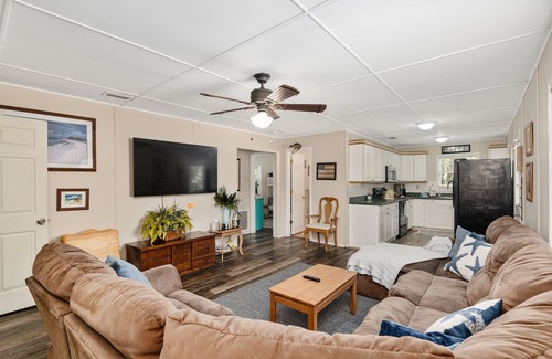 Fort McCoy House | Adventure Awaits on Canal Front Lake Kerr in Beautiful Ocala National Forest!