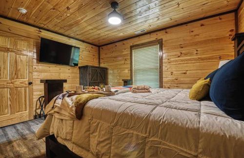 Sevierville House | Adventure Retreat/Cabin/Pool+Hot Tub/Game Room+Theater