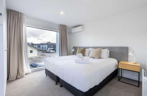 Albert Town Apartment | Adventure's Retreat