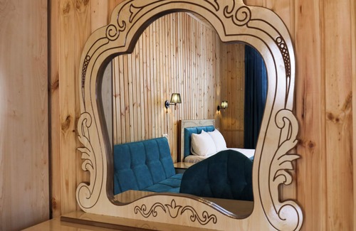 Kutaisi Hotel | Aeetes Palace