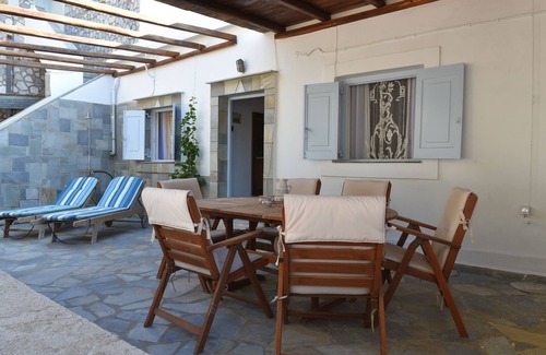 Kini House | Aegean Sunsets (Kini beachfront)