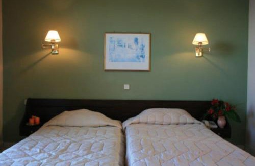Perama Hotel | Aegli Hotel