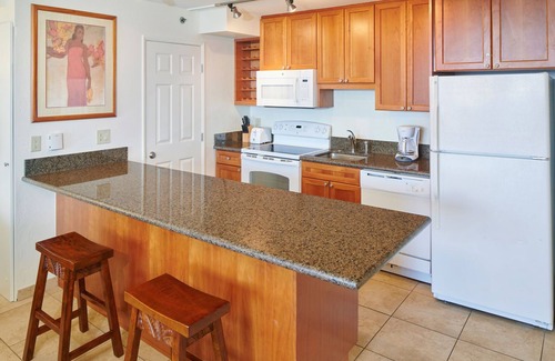 Honokowai Apartment | AEI at Kaanapali Shores