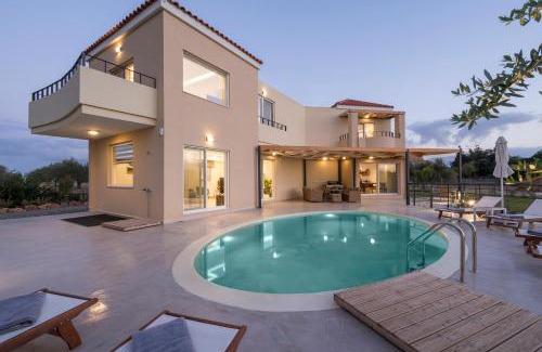 Nea Kydonia House | AéNaos Luxury Villa with Pool in Galatas