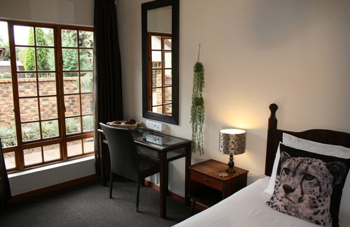 Kempton Park House | Aero Guest Lodge