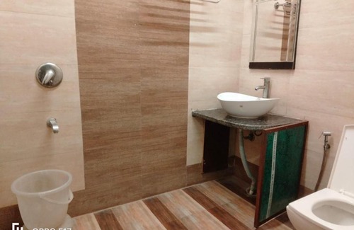 Mahipalpur Hotel | AEROCITY HOTEL J P PALACE IGI AIRPORT NEW Delhi
