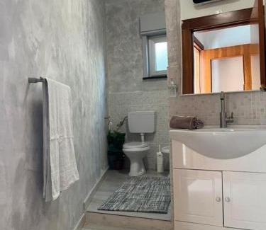 Rovittello House | Affitta Camere La Classica