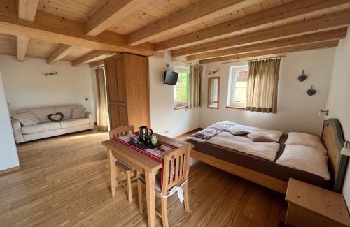 Tesero House | Affittacamere Famiglia Ceschini