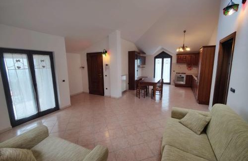 San Rocco House | Affittacamere Montepiano