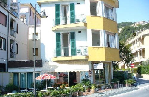 Laigueglia House | Affittacamere Montecarlo