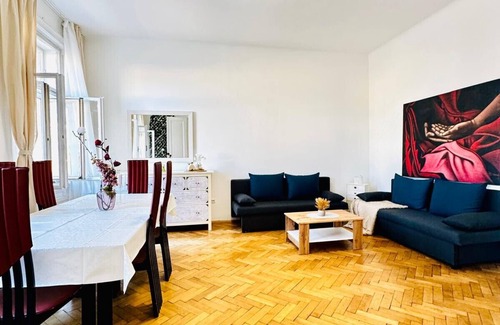 Rudolfsheim-Funfhaus Apartment | Affordable 1BR&1LR Apt, 7- Min to Westbahnhof