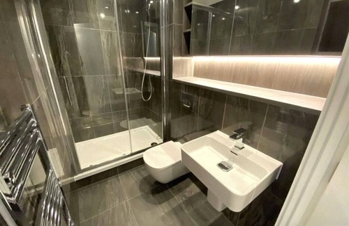 Manchester Apartment | Affordable and luxurious night stay in a luxurious two bed apartment